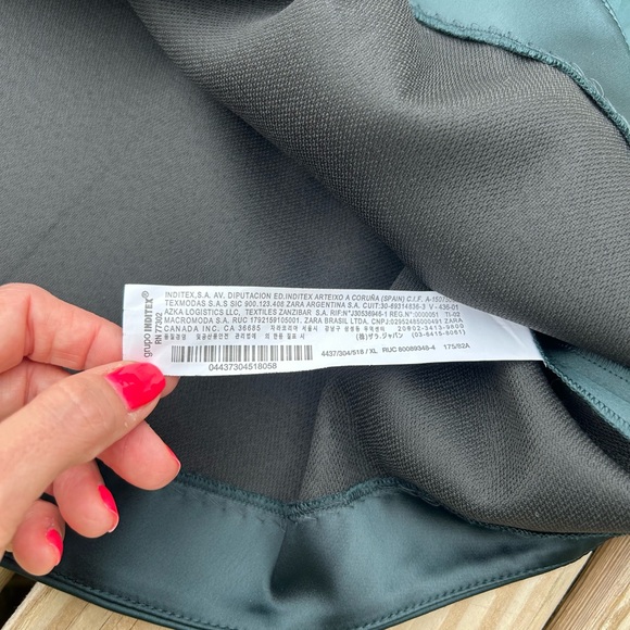 Zara Womens XL Dark Green Satin Mini Skirt Asymmetrical Blogger Fave - Picture 11 of 12